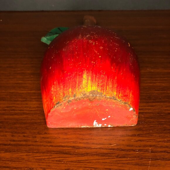 Vintage cast iron hand painted apple 7” Decor/ Door Stop - Picture 4 of 5